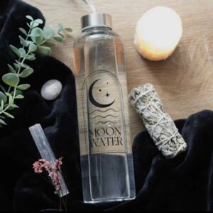 Vattenflaska månvatten