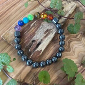 Kristall armband hematit och chakra färger