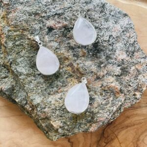 Hänge rosenkvarts silverpläterad