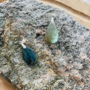 Hänge Labradorit